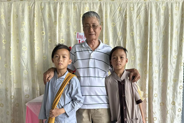 Lý Tứ Hỏi Đáp