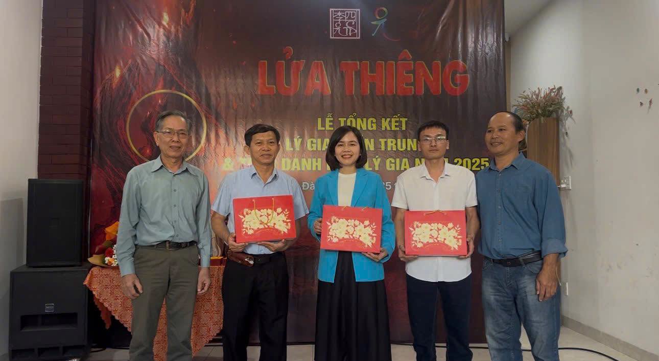 Chuyên mục Lý Tứ Hỏi Đáp số 91.2026 với chủ đề: Lý Minh Khoa Trả Lời Hành Giả Ph